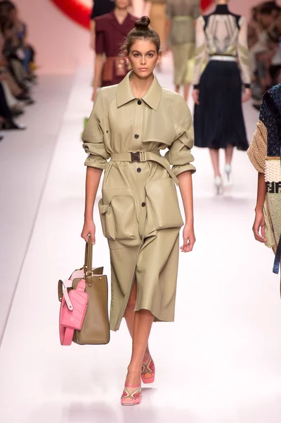 Look 34